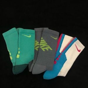Nike Athletic socks (8-12)